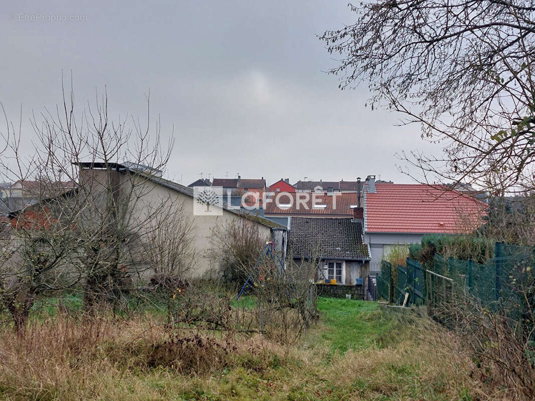 Terrain à VILLERUPT