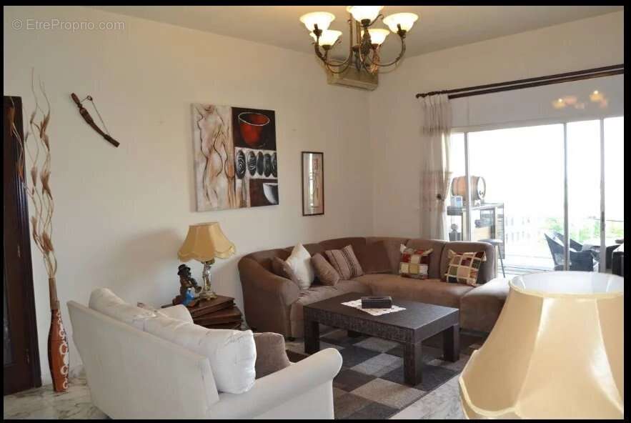 Appartement à SIX-FOURS-LES-PLAGES