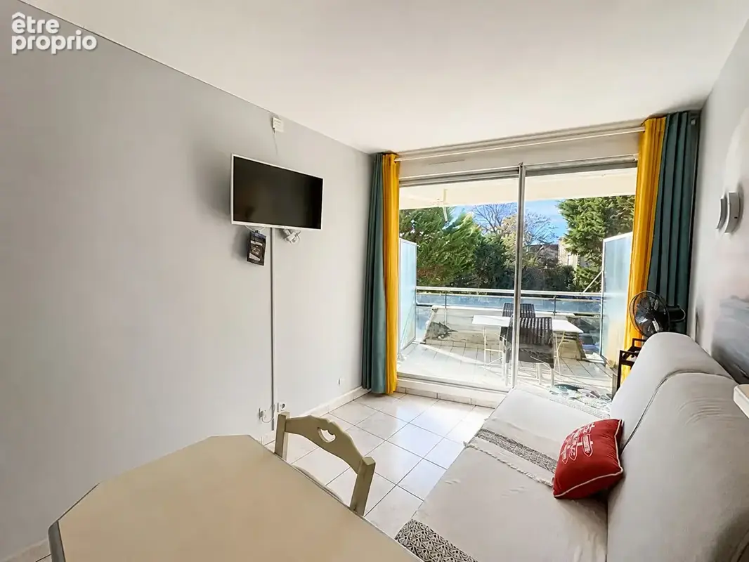 Studio à vendre - Dinard - Le Crystal -16m² - Accès direct plage et commerces à proximité - photo 6