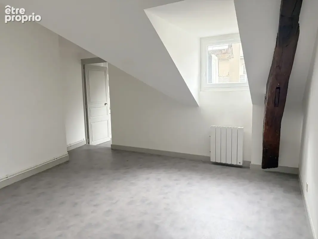Appartement à vendre à Angers   48 m2   Hyper-centre   Dernier étage - photo 4