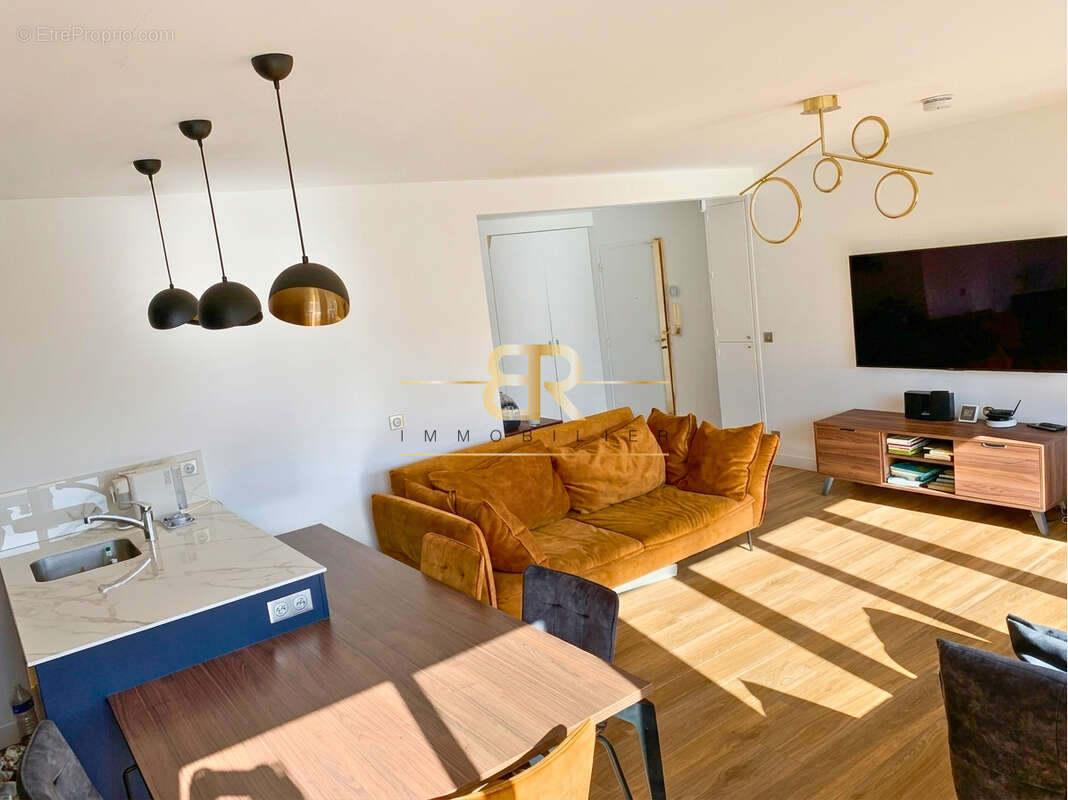 Appartement à SAINT-MAUR-DES-FOSSES