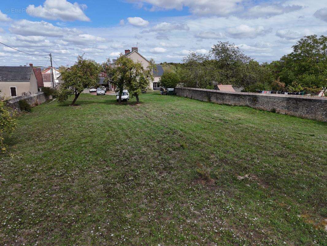 Terrain à LE PECHEREAU