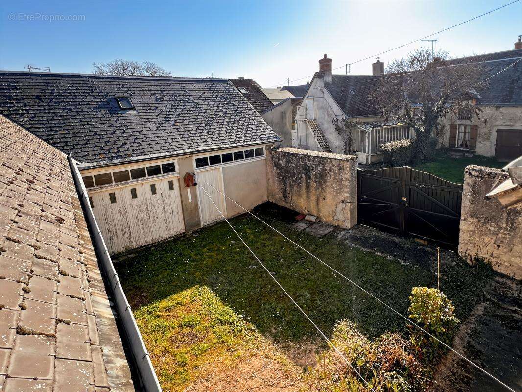 Maison à PERONVILLE