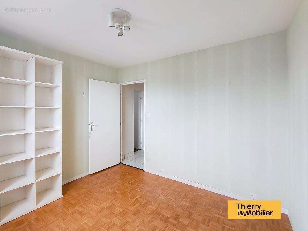 T5 lumineux avec balcon et parking - Résidence familiale calme - photo 13