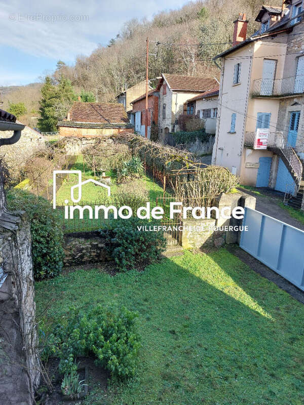 Immeuble de rapport  333 m2+ jardin -5 logements - photo 16