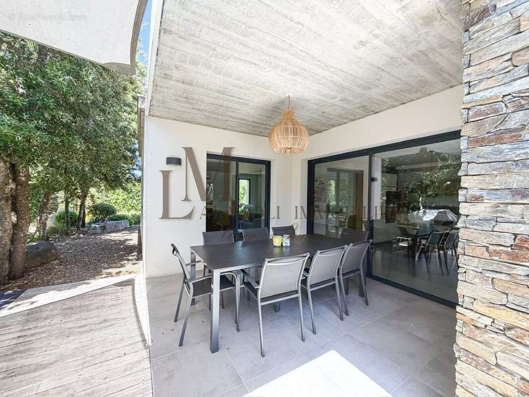 Villa T5 moderne à Porto-Vecchio - photo 23