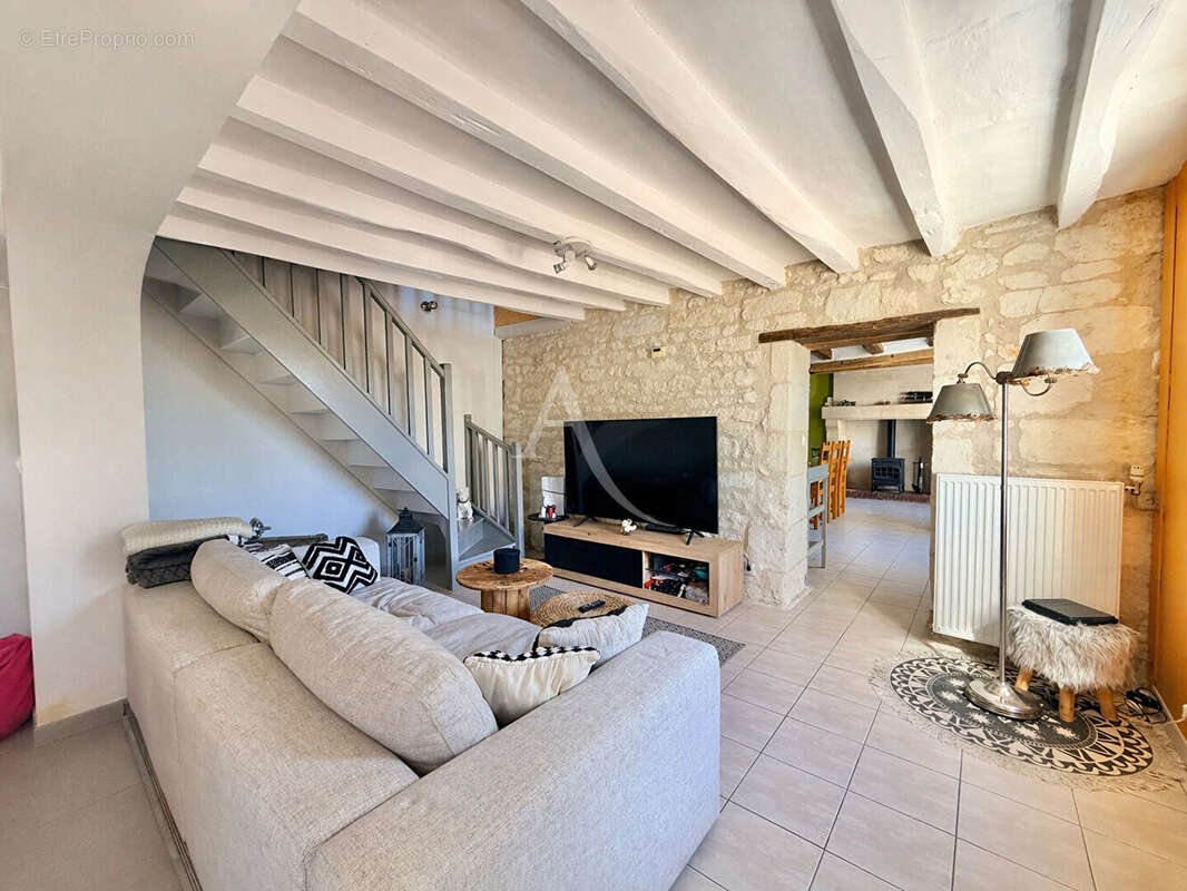 Maison à COURCHAMPS