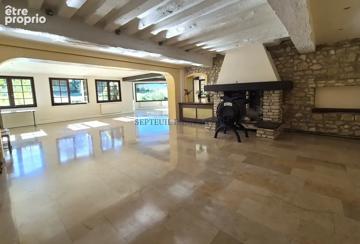 Propriété de 450m2 avec maison d'amis de 115m2 sur 19 066 m2 de parc arboré. Piscine - photo 10