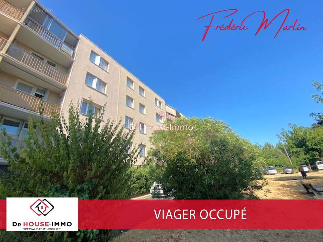 Appartement 76 m² à Uzes  - photo 2