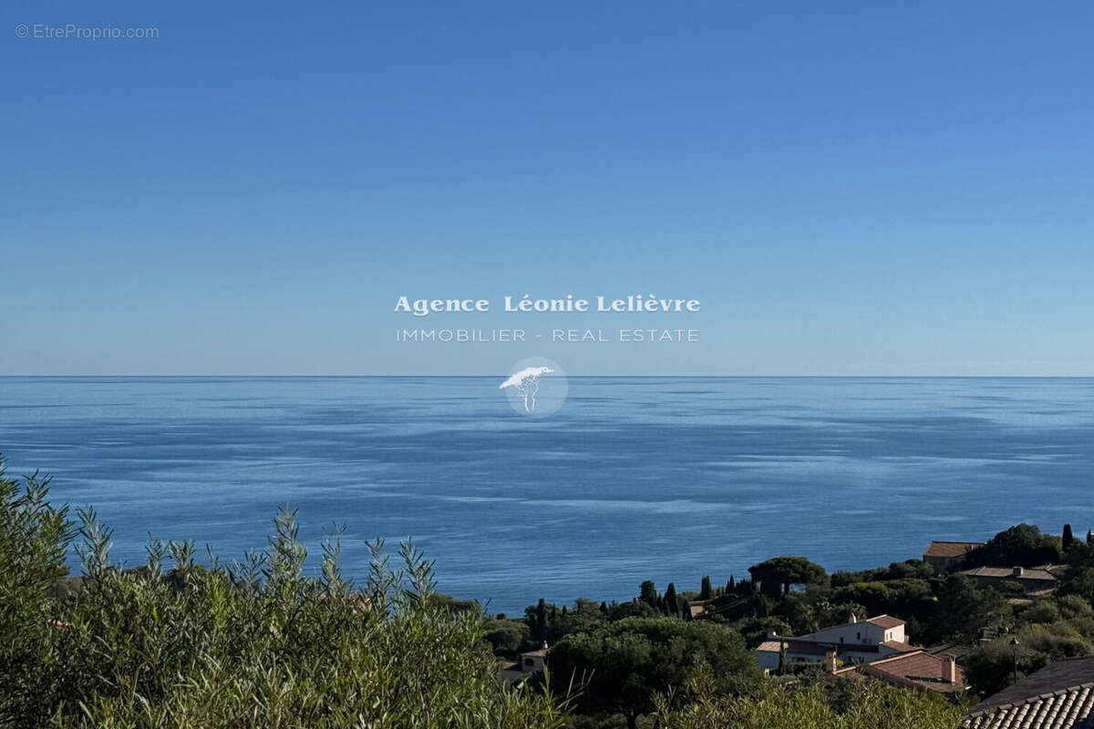 Maison à LES ISSAMBRES