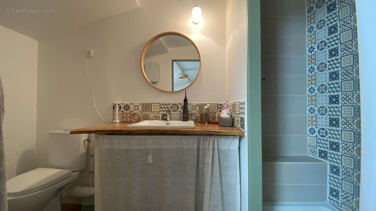 Maison à PARAZA