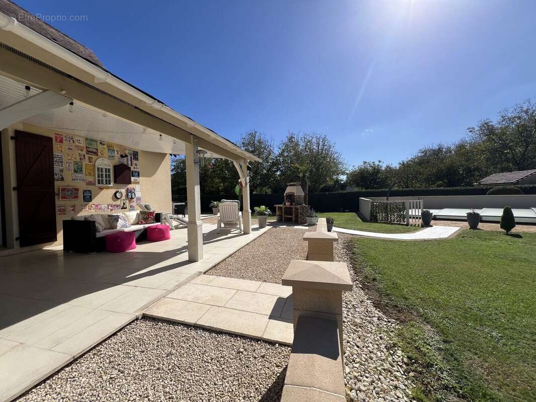 Maison à SAINT-VINCENT-DE-COSSE