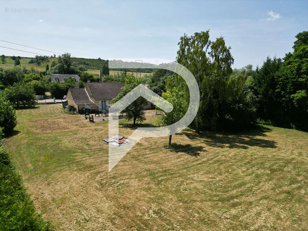 Maison à IVRY-LA-BATAILLE