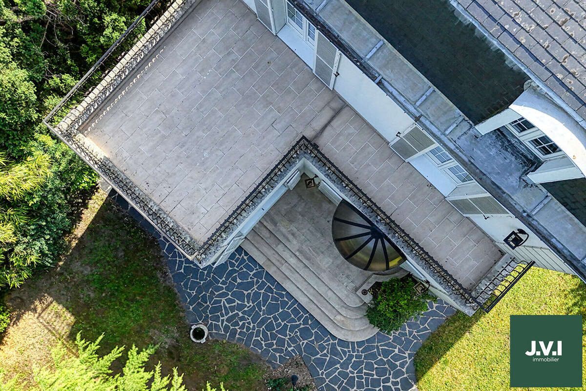 Maison à SAINT-GRATIEN