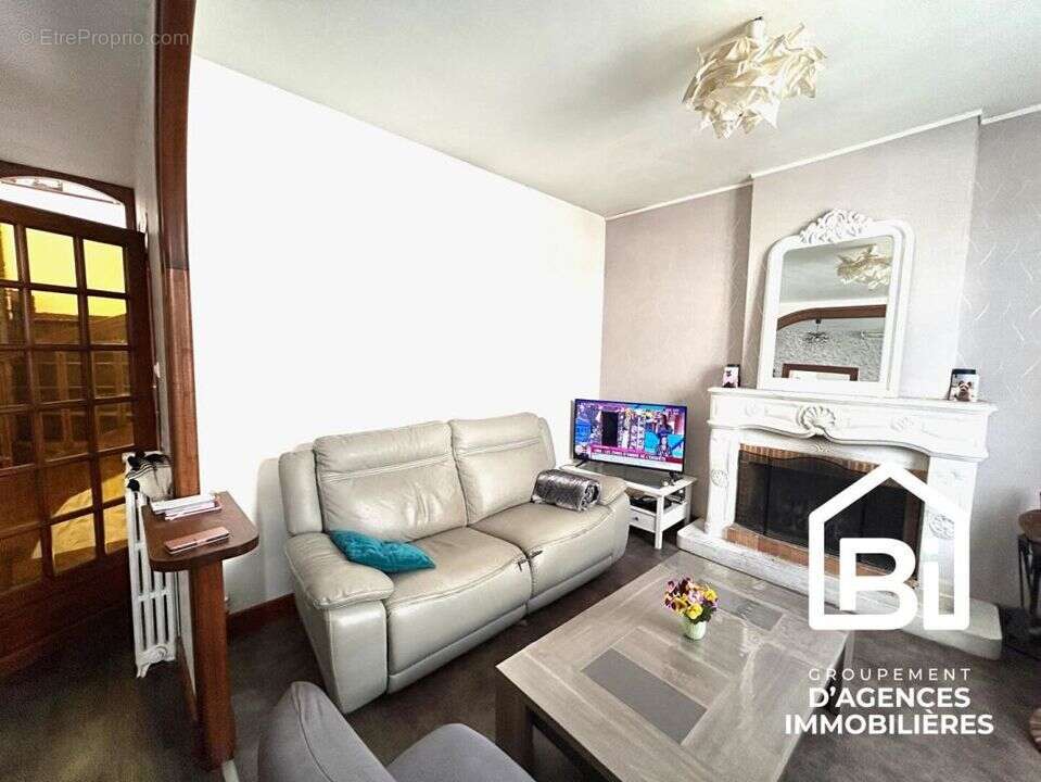 Maison à MONDEVILLE