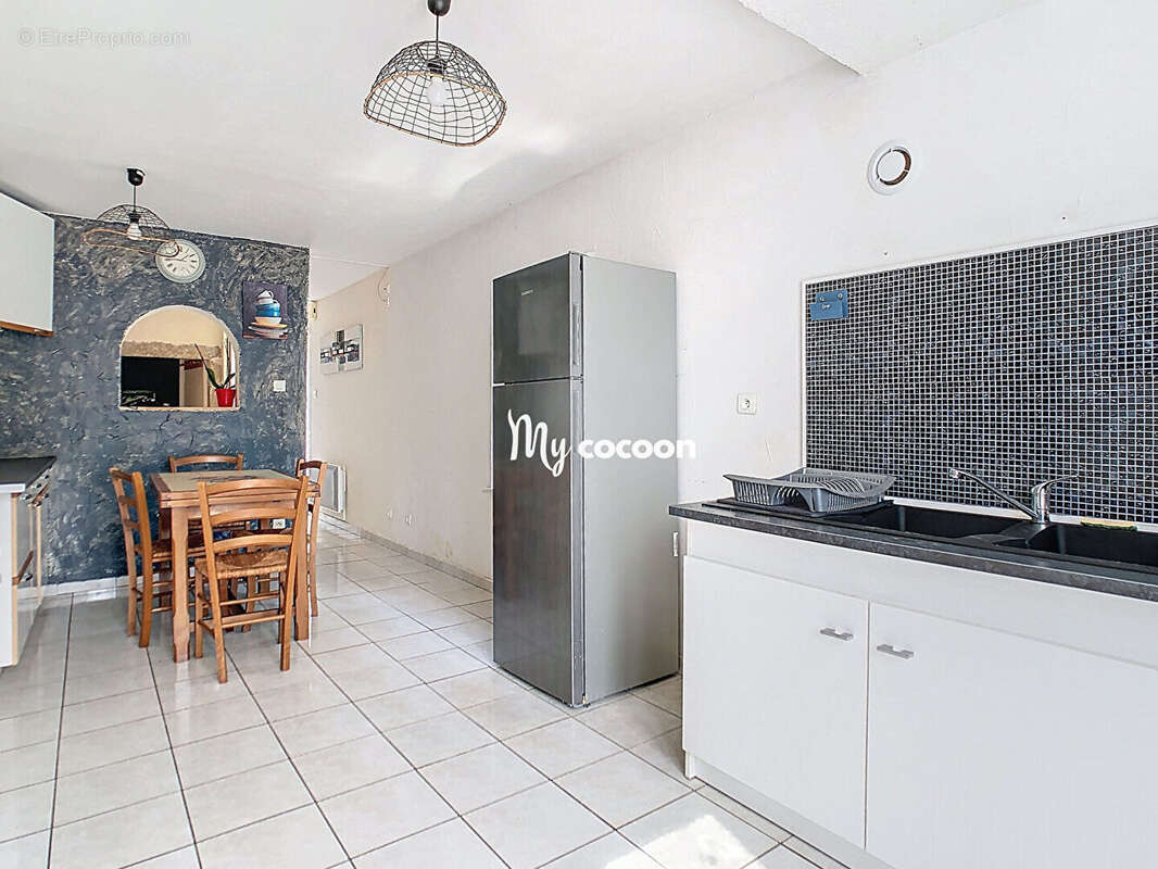 Maison à NEUVILLE-SUR-AIN