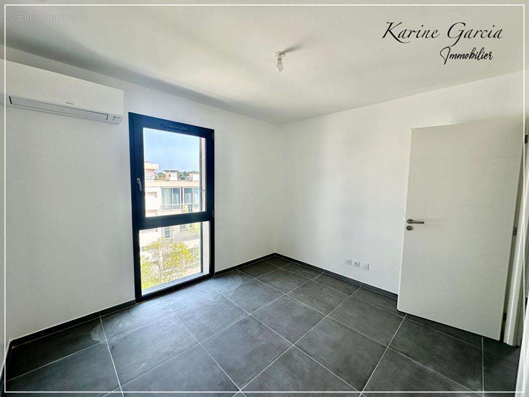 Six fours les plages - appartement de type 3 - superficie 62 m² -  parking sous sol - photo 7