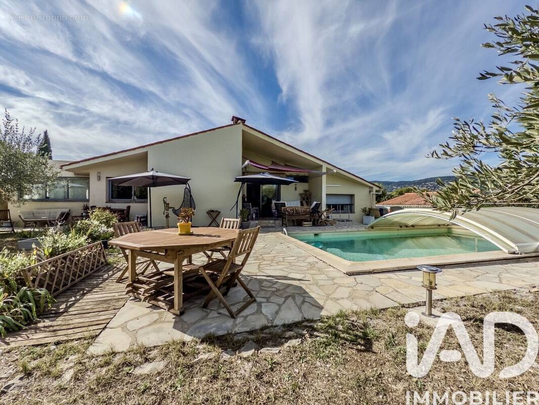 Photo 1 - Maison à PEYMEINADE