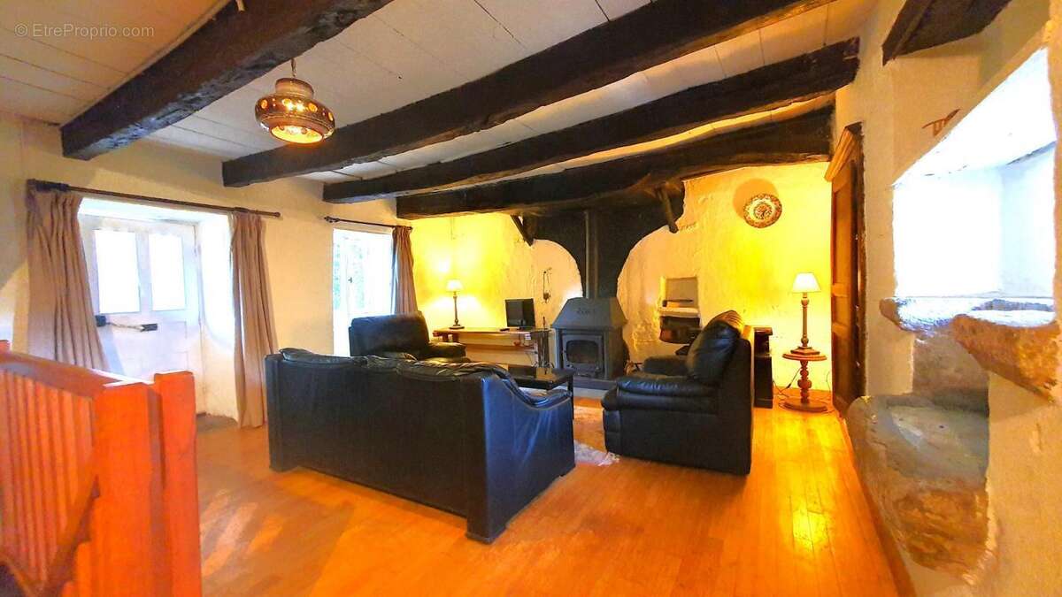 Maison à LA BASTIDE-L&#039;EVEQUE