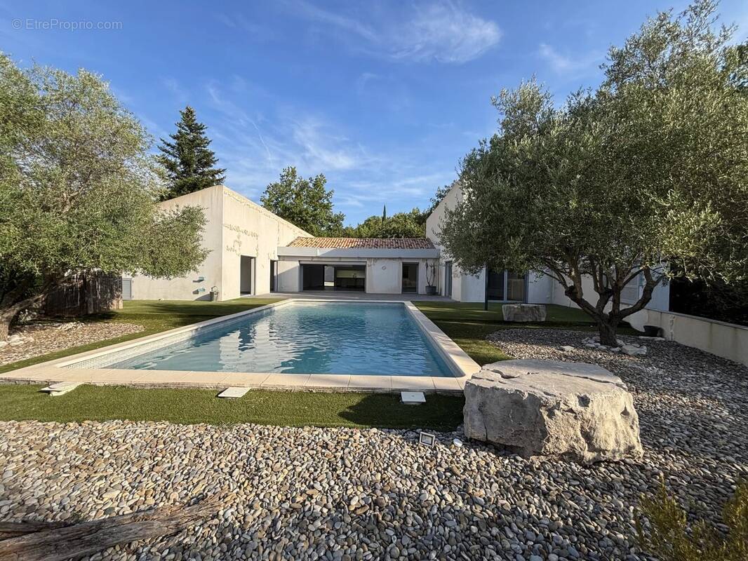 Maison à FIGANIERES