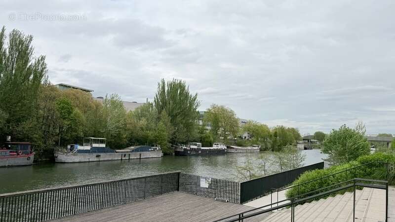 Appartement à L'ILE-SAINT-DENIS