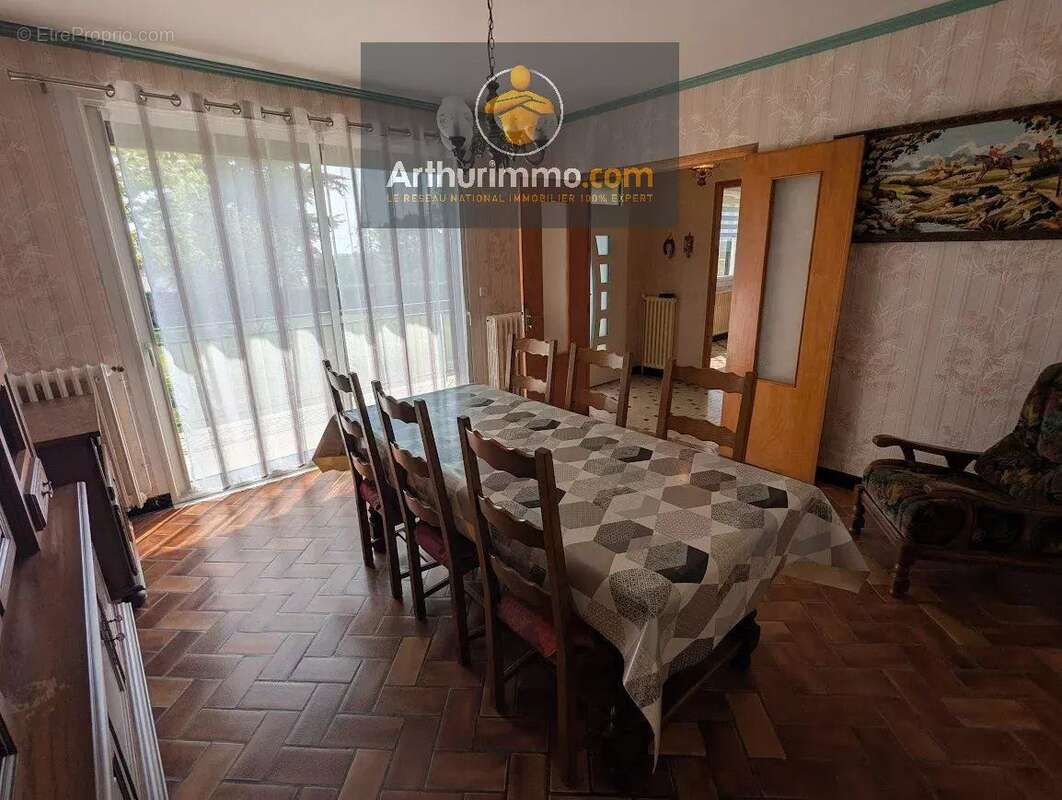 Maison à PLEUGRIFFET