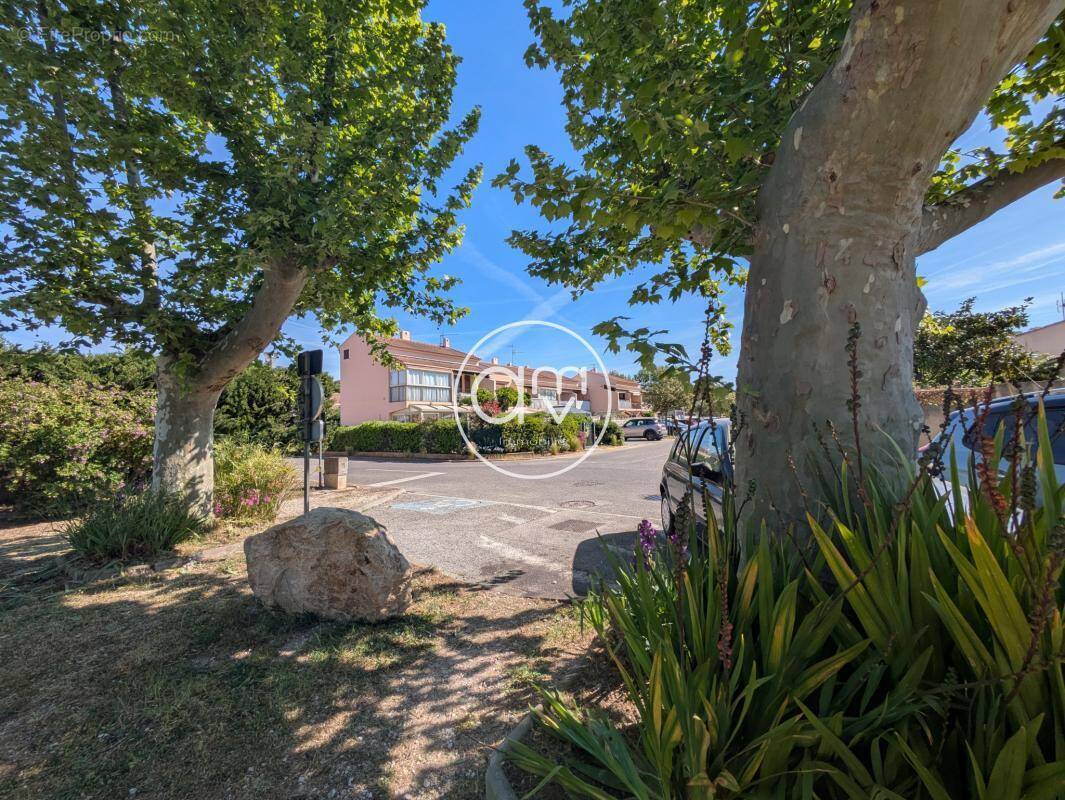 Appartement à LA LONDE-LES-MAURES