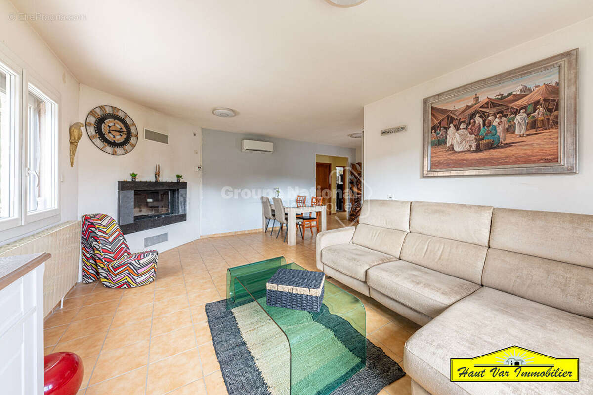 Maison à GINASSERVIS