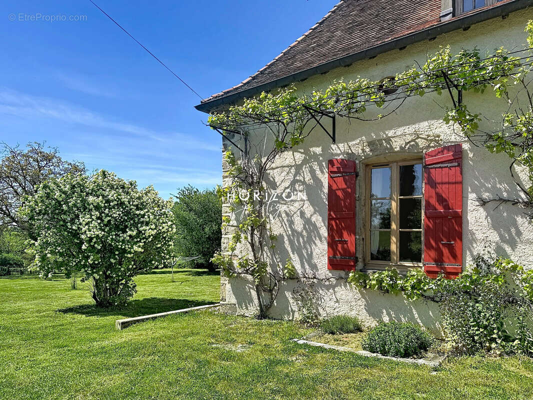 Maison à MARY