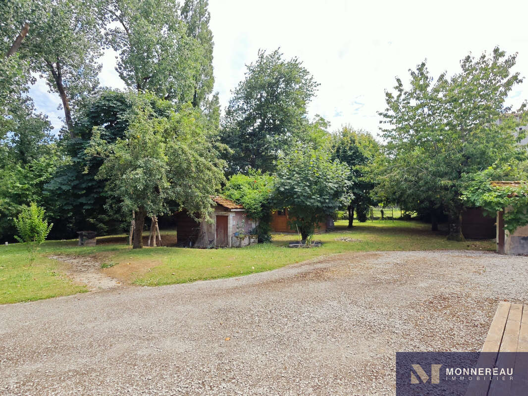Maison ancienne avec 5 chambres - photo 16
