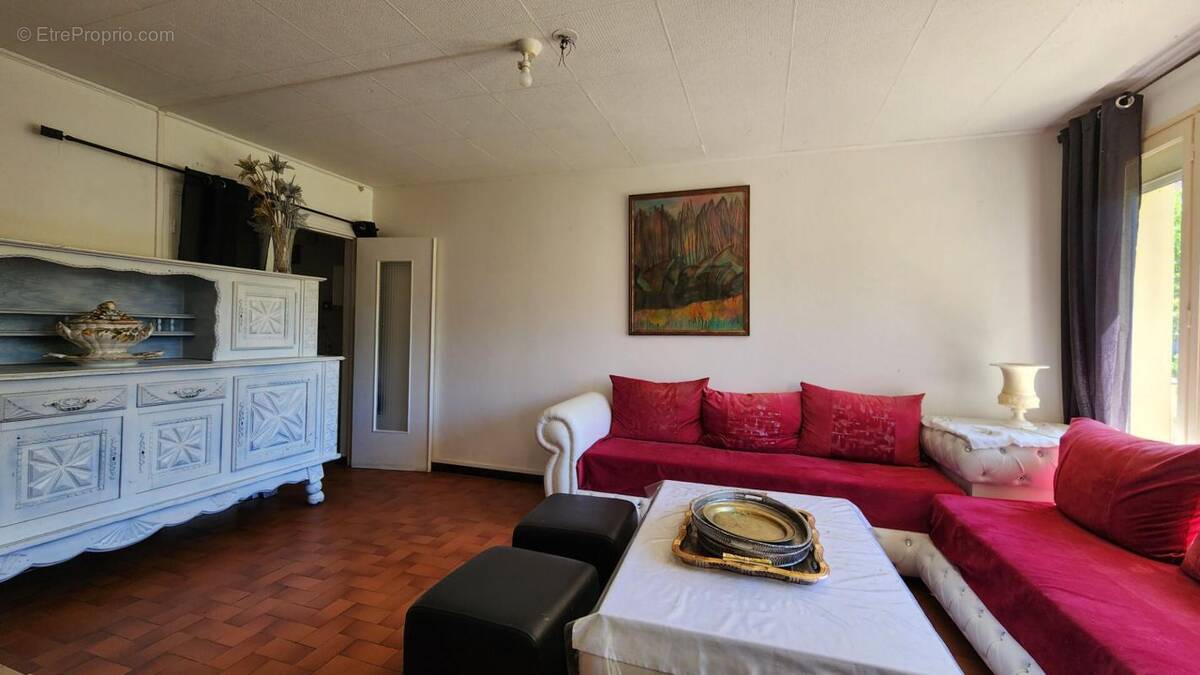 Appartement à CHENOVE