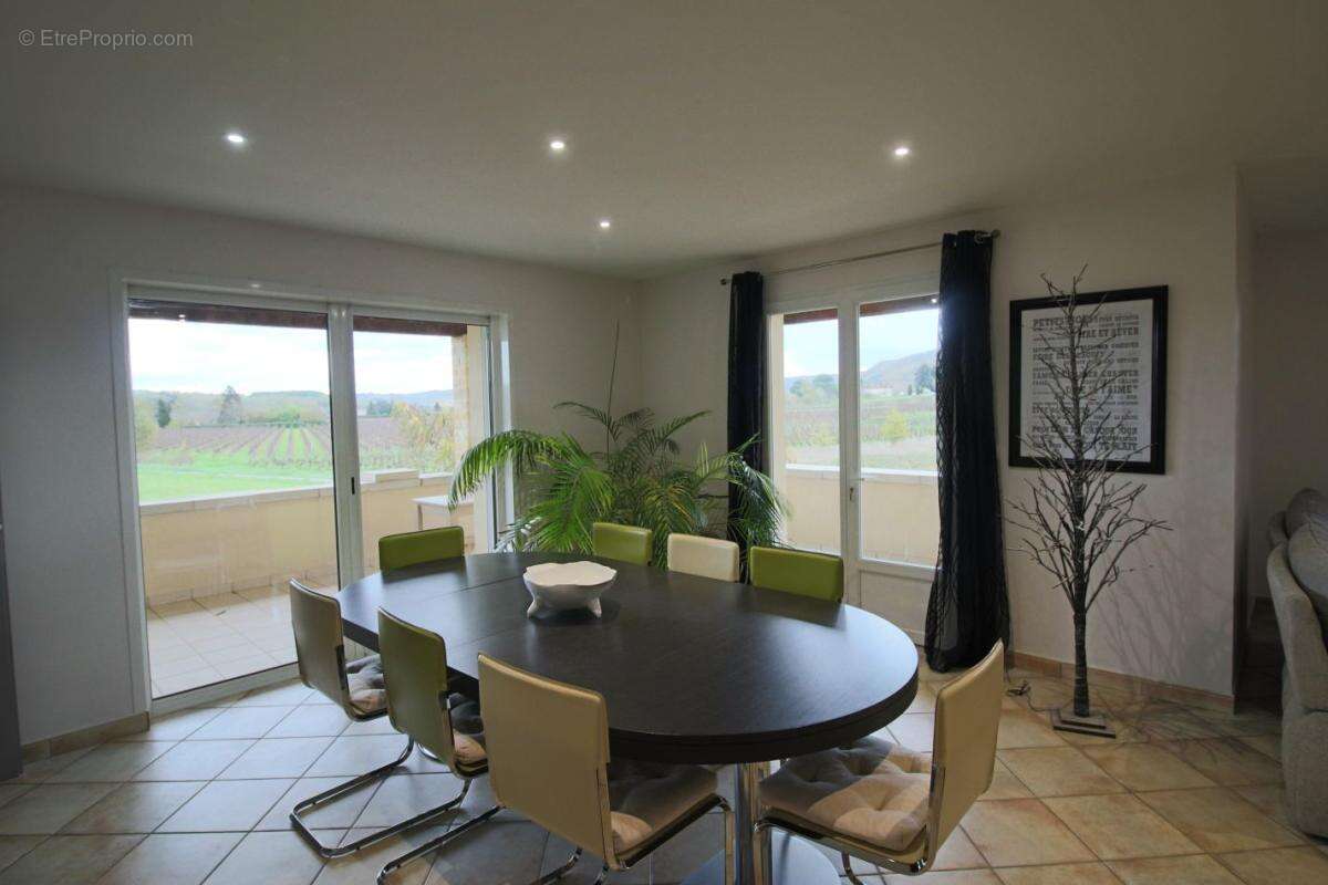 Maison à PUY-L'EVEQUE