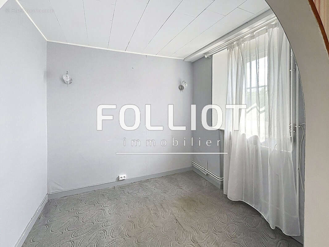 Maison Bourgvallees 5 pièce(s) 118 m2 - photo 9