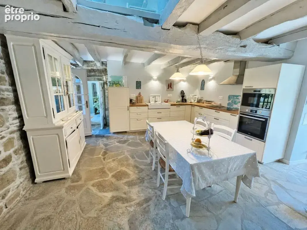Un charme fou au cœur de Plouezoc’h ! Ensemble immobilier : maison principale, studio et dépendance - photo 9