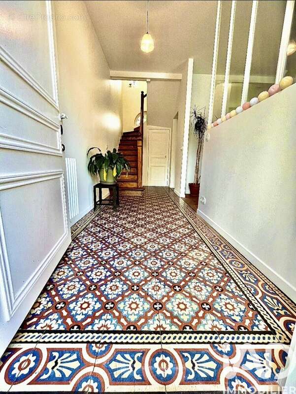 Photo 2 - Maison à BURES-SUR-YVETTE