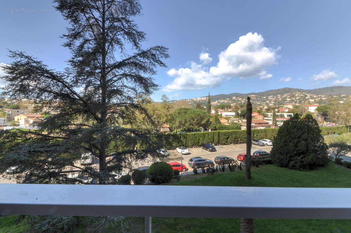Appartement à MANDELIEU-LA-NAPOULE
