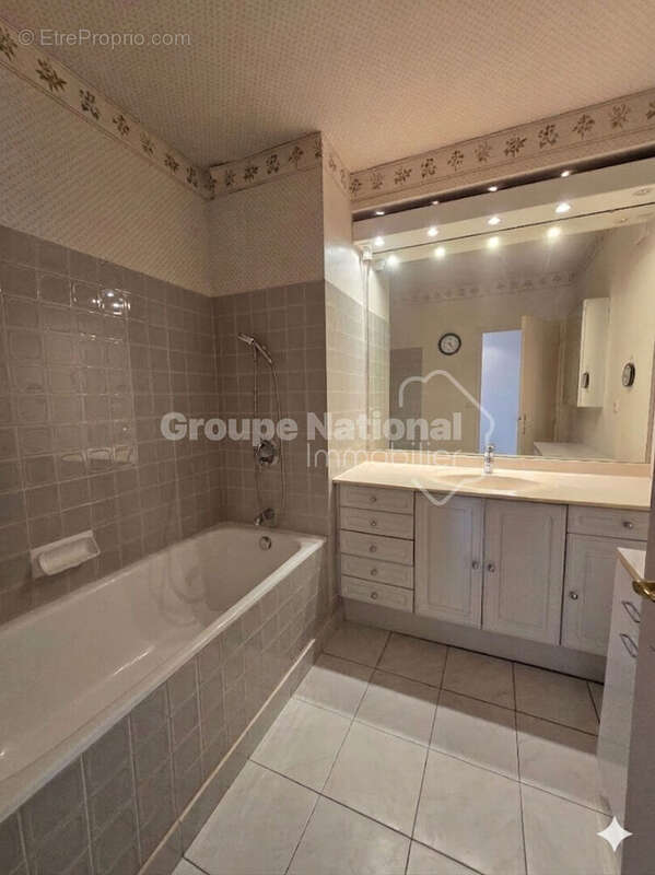 Appartement à VERSAILLES