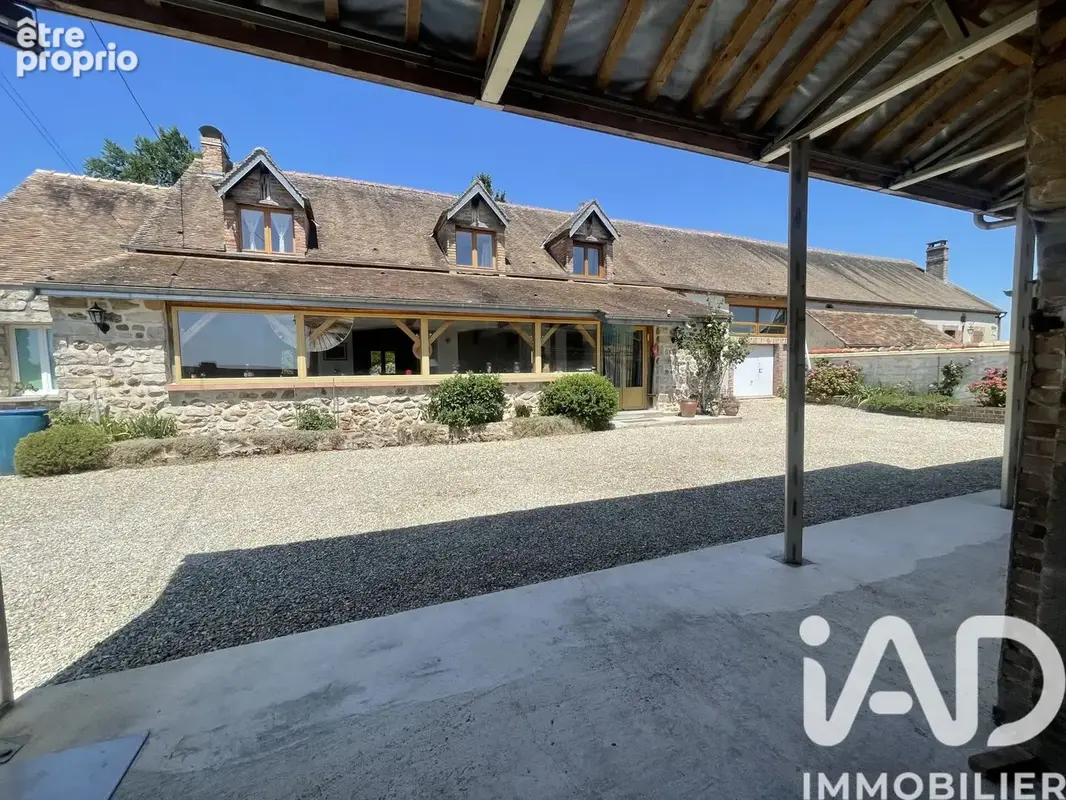 Photo 1 - Maison à SAINT-VALERIEN