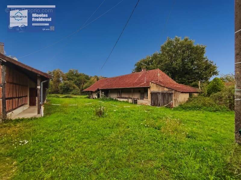 Maison à SAVIGNY-SUR-SEILLE