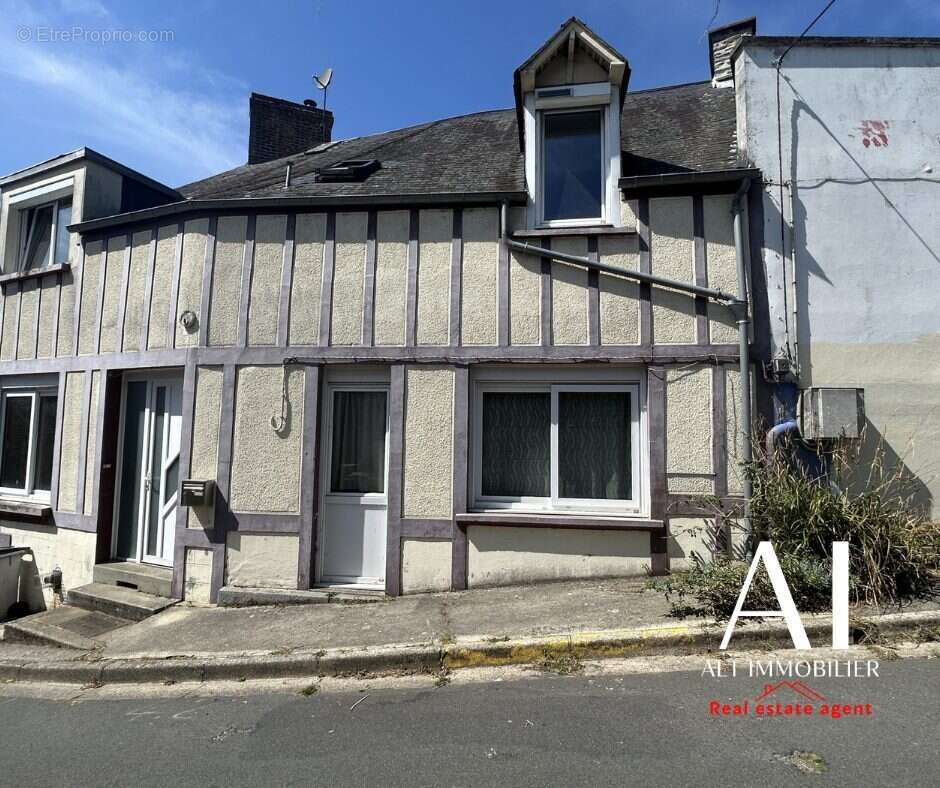 Maison à PONT-D'OUILLY