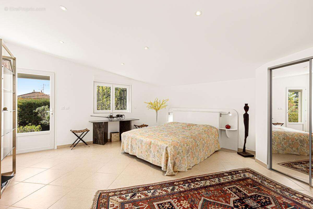 Appartement à LE CANNET