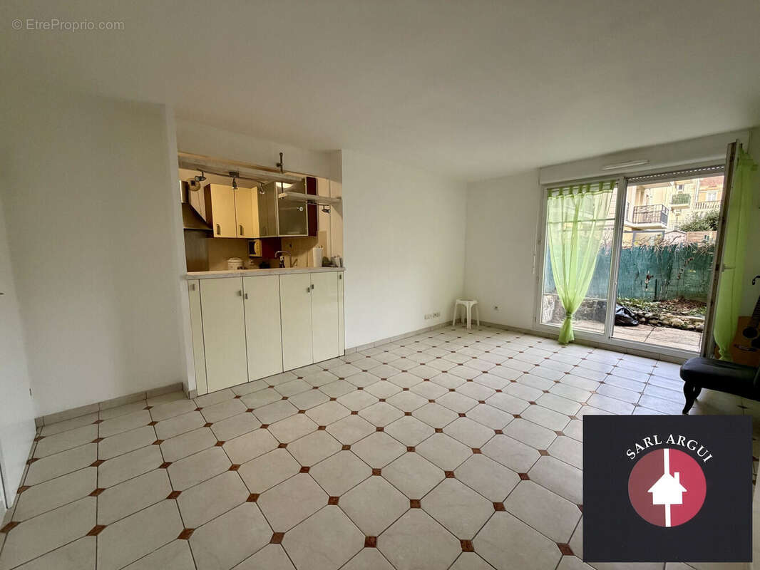 Appartement à BUSSY-SAINT-GEORGES