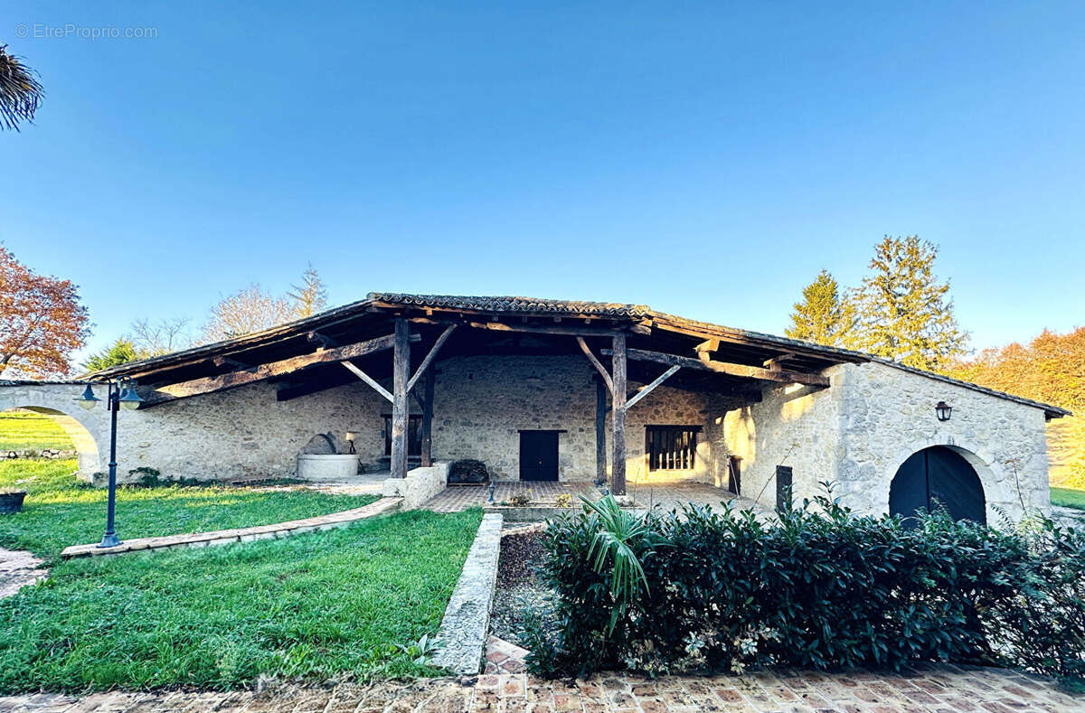 Maison à COURS