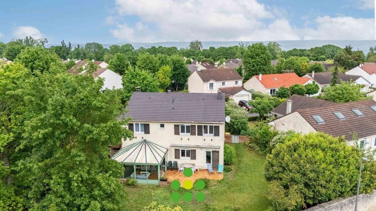 Maison à EPONE