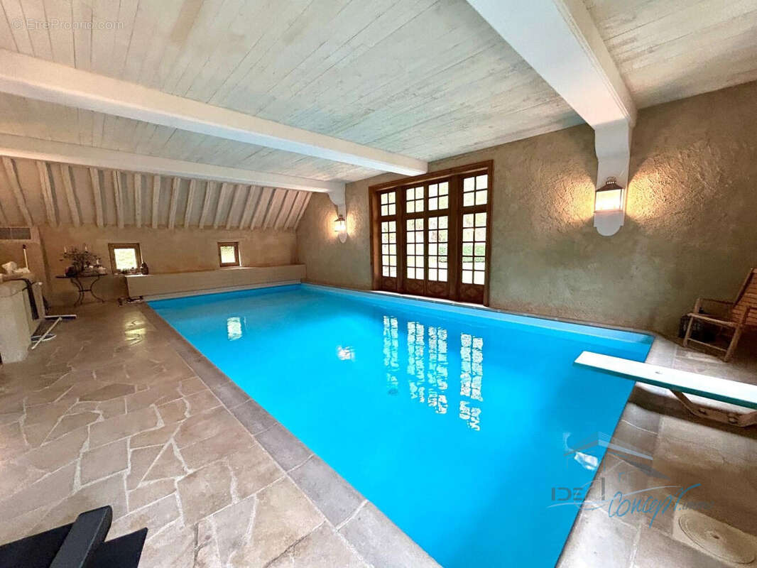 Maison à JANVILLE-SUR-JUINE