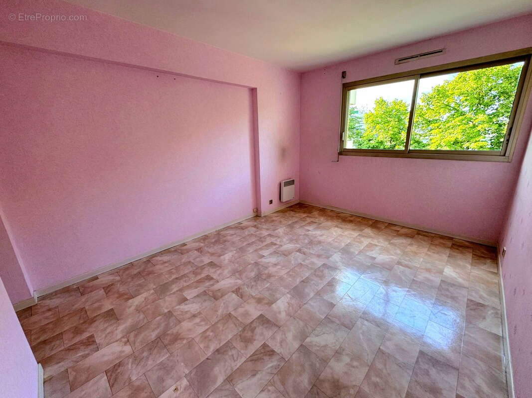 Appartement à MARSEILLE-9E