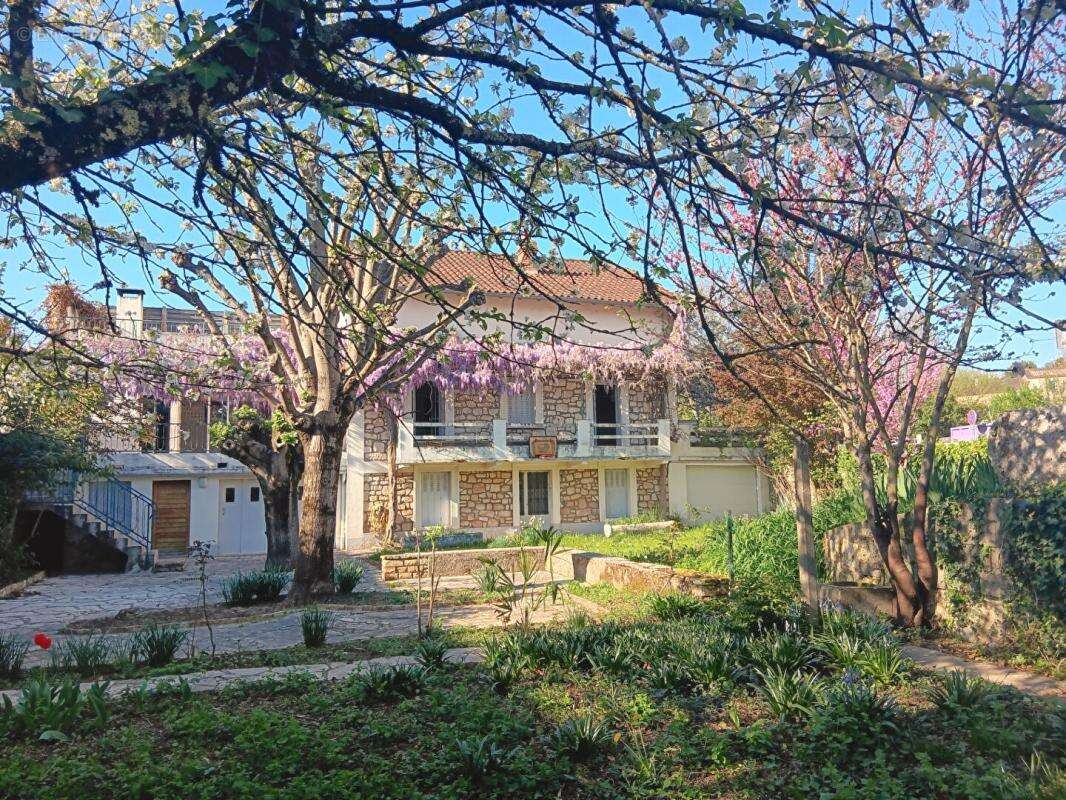 Maison à CAHORS