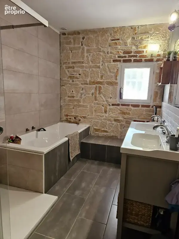 Maison vigneronne avec piscine et dépendances - photo 13