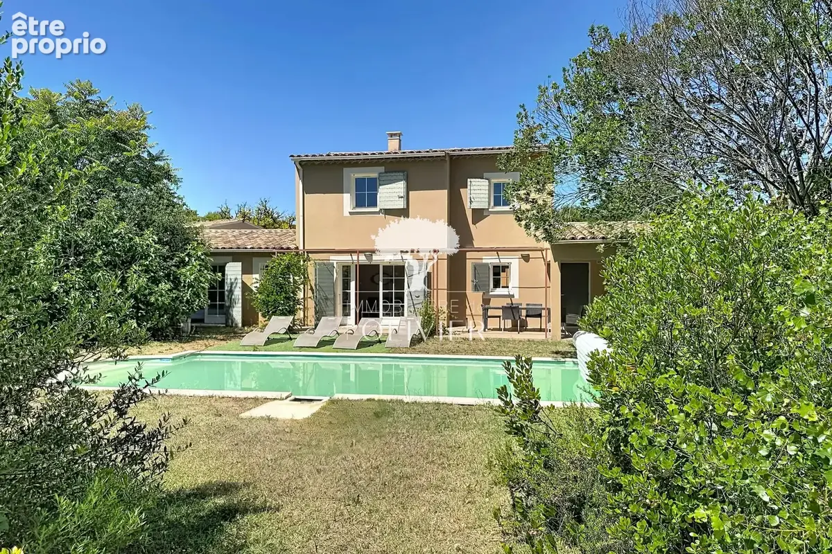 Maison à SAINT-SATURNIN-LES-APT