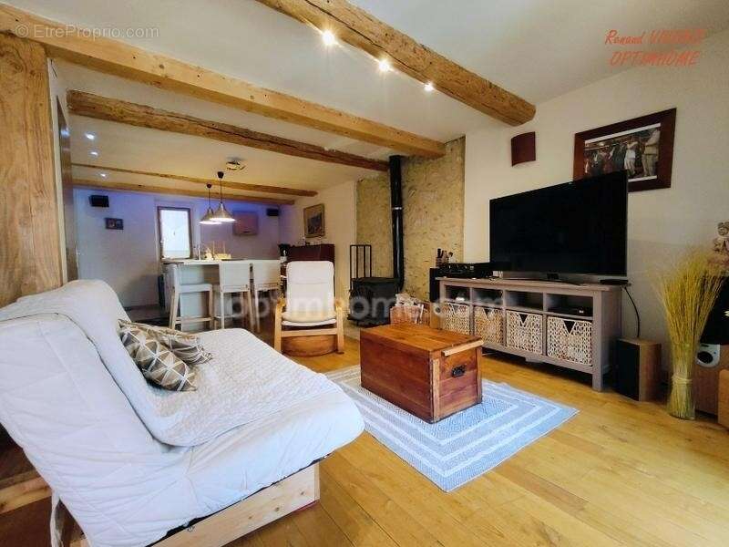  Maison de caractère divisée en 2 logements – Opportunité rare au cœur de PRADES - photo 6